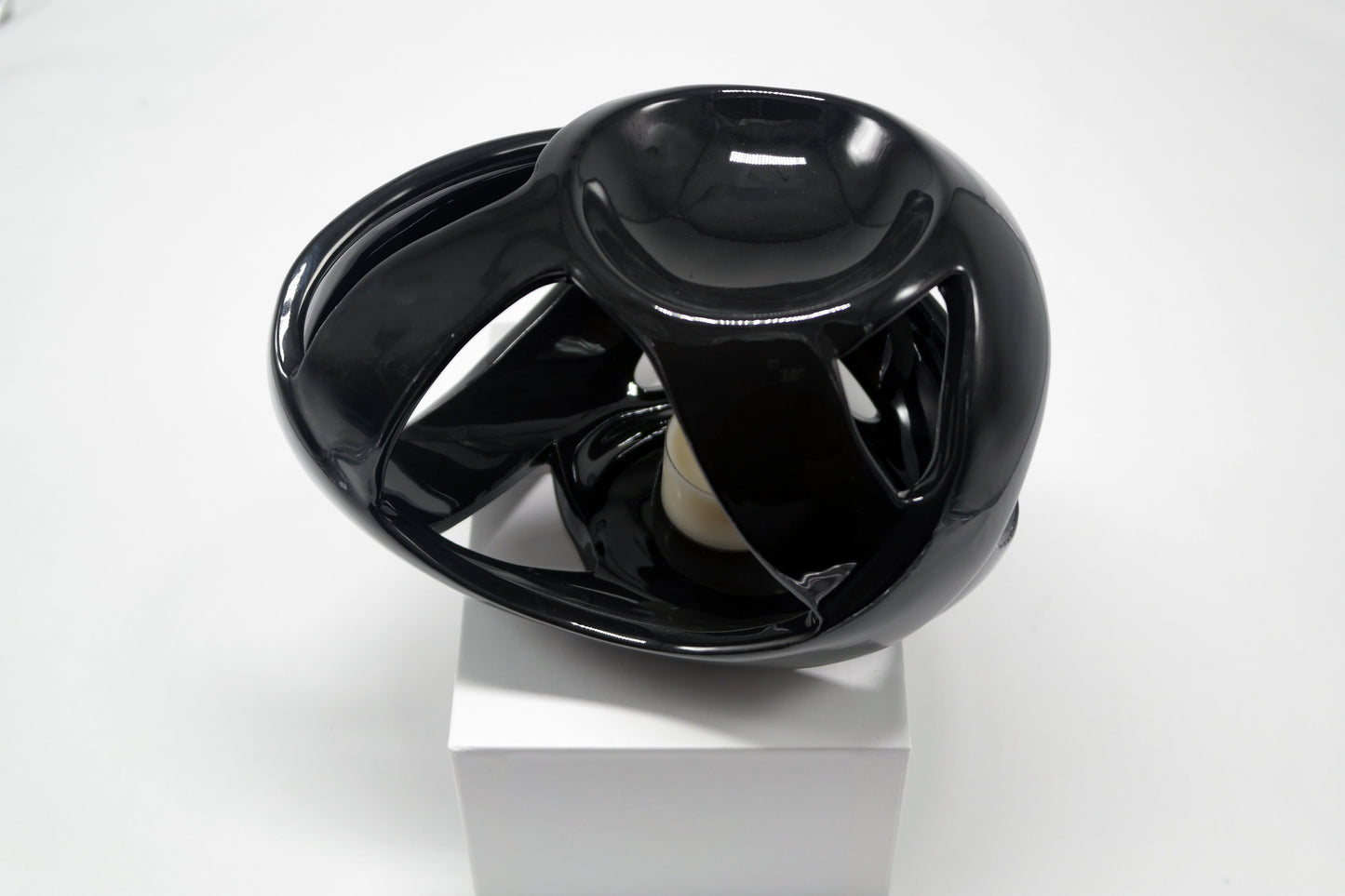 Clearance Black Chelsea Ceramic Tea Light Wax Burner | Melter - Perfectly Imperfect