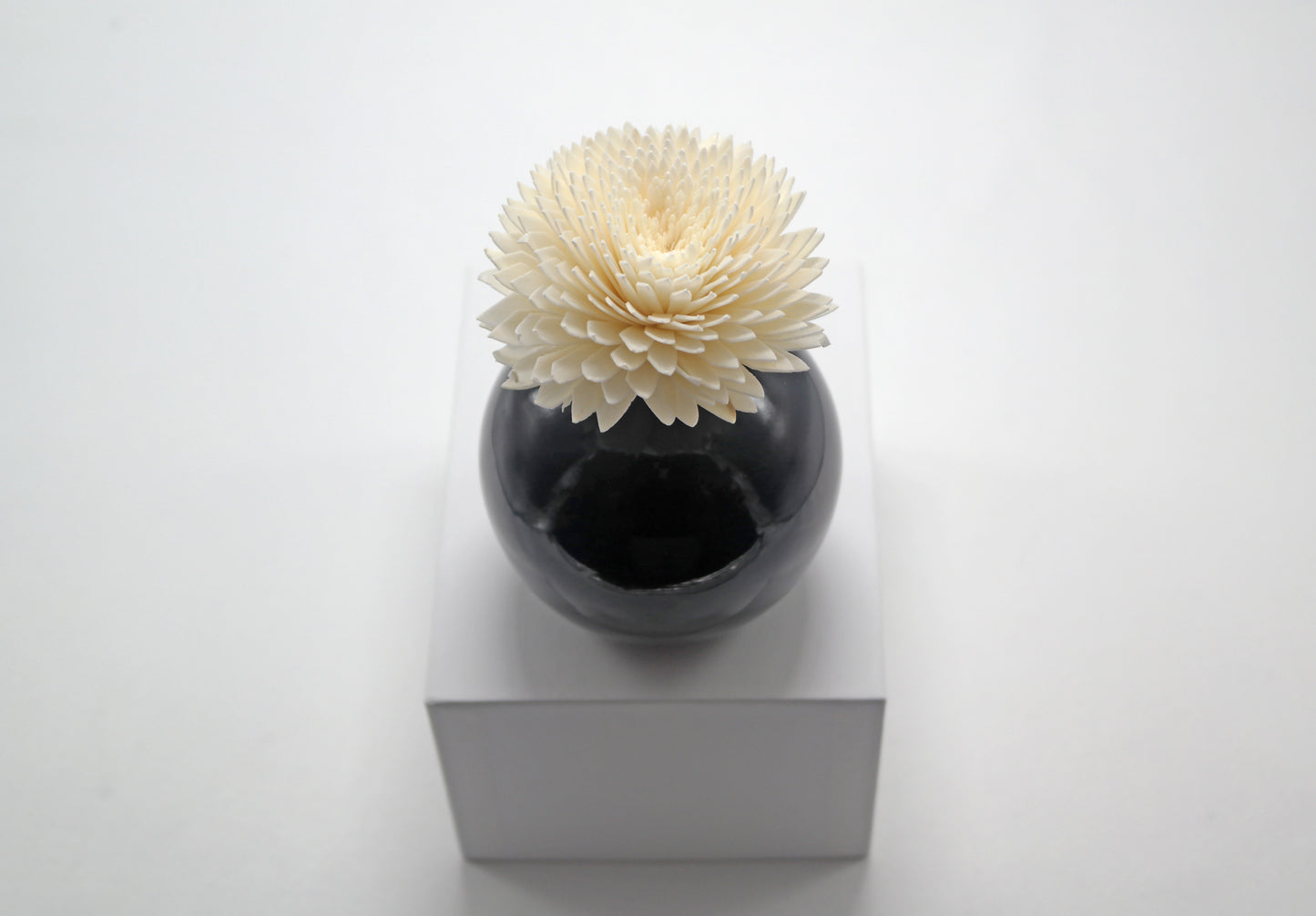 Perfectly Imperfect Olivio Ceramic Reed Diffuser Bottle - Black 100ml