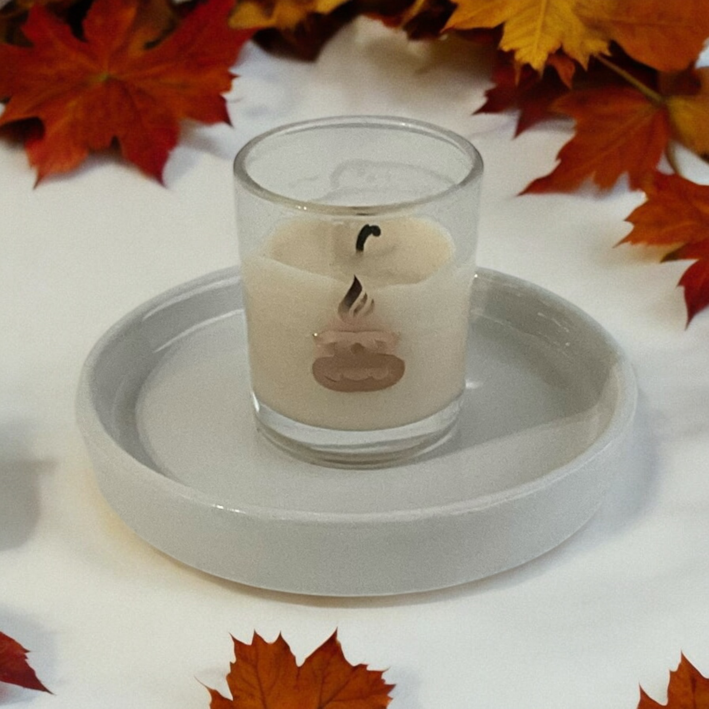 White Ceramic Candle & Reed Diffuser Display Plate